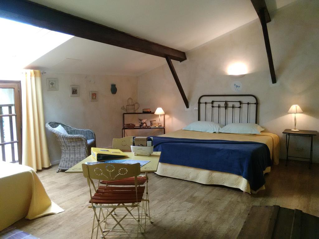 Bed and Breakfast L'Estapade des Tourelons Saint-Jean-en-Royans Exterior foto