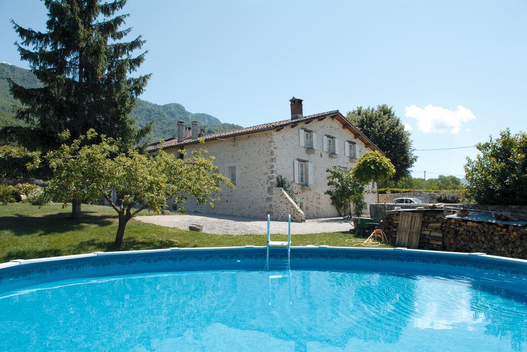 Bed and Breakfast L'Estapade des Tourelons Saint-Jean-en-Royans Exterior foto