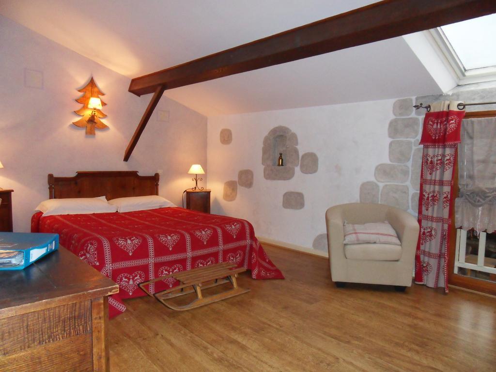 Bed and Breakfast L'Estapade des Tourelons Saint-Jean-en-Royans Habitación foto